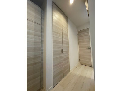 玄関ホール収納